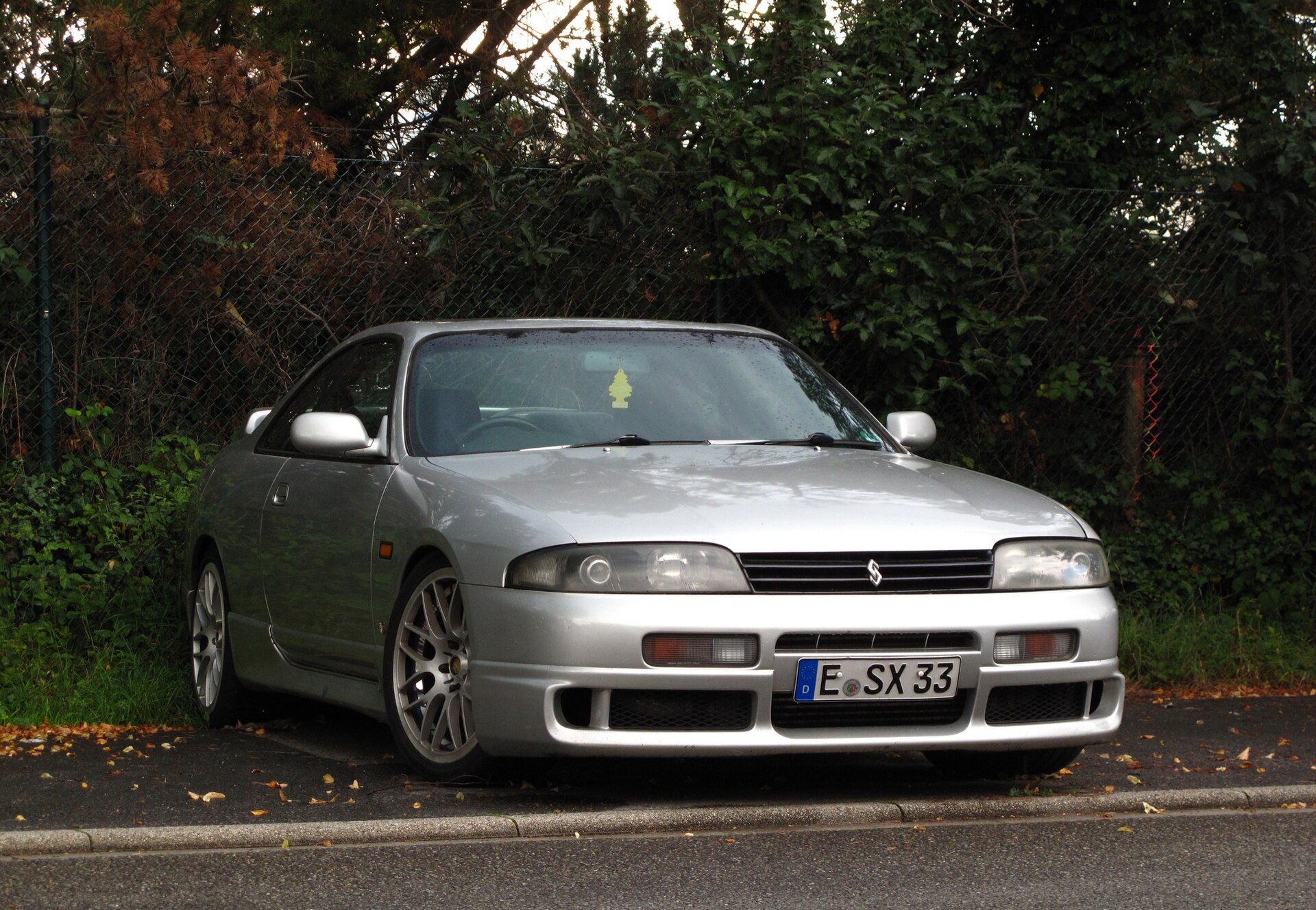 Nissan Skyline (R33)